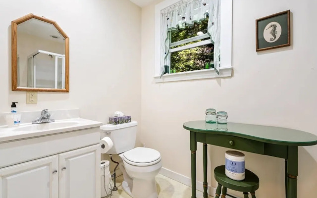 Nanas Hideaway 2 BDR Charmer!