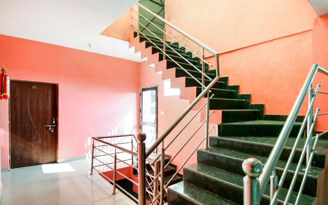 SPOT ON 64341 Erawat Marriage Garden