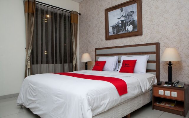 RedDoorz Plus near Bandung Indah Plaza