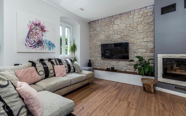 Stunning Apartment in Opatija With Wifi and 2 Bedrooms