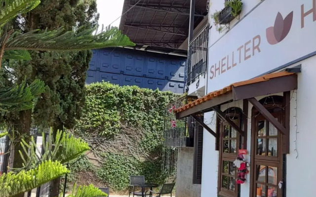 Shellter Hotel