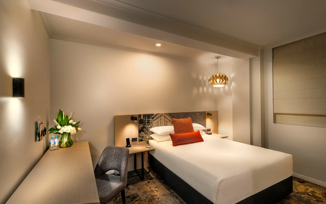 Batman’s Hill on Collins