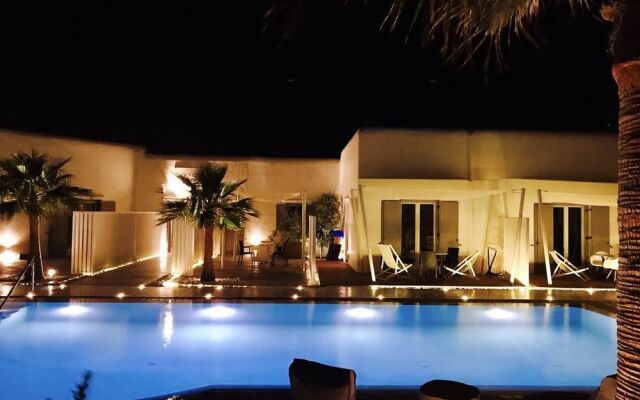 Queen Boutique Suites
