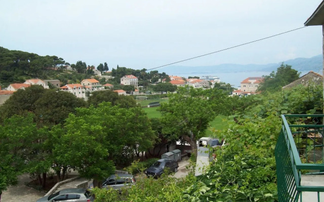 Dina - 3 Bedrooms - A1