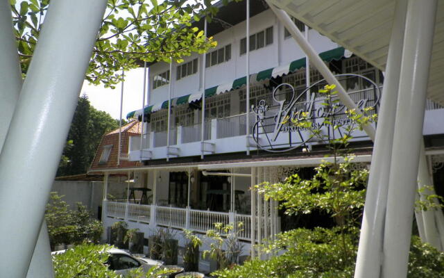 The Victoria Luxurious Guesthouse