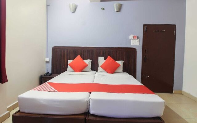 OYO 70733 Hotel Regal