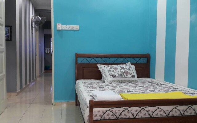 Noor Homestay