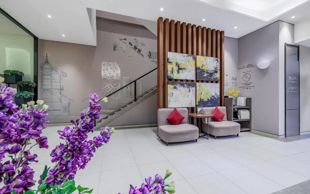 Home Inn Selected Xi'an City Wall Chaoyangmen Metro Station Hotel