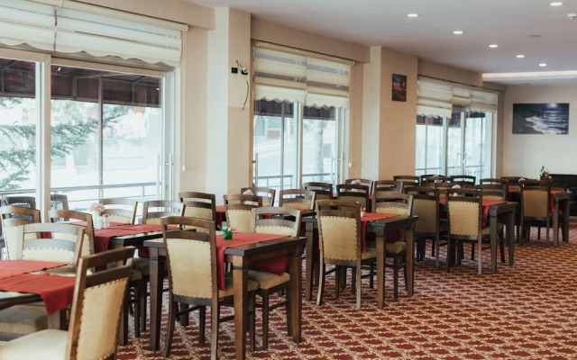NY World Hotel