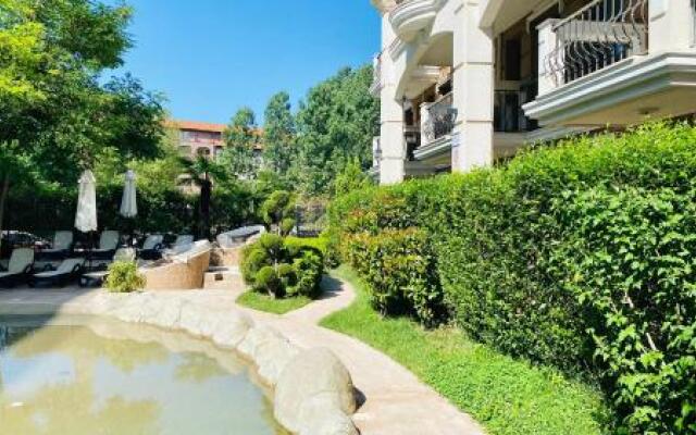 Bratanov Studio in Complex Harmony Suites 8