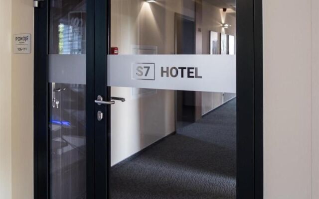 S7 Hotel