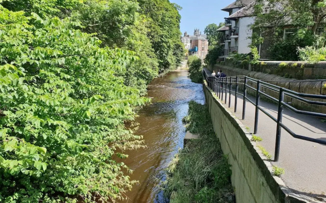 1 Bed Colony Apartment Stockbridge