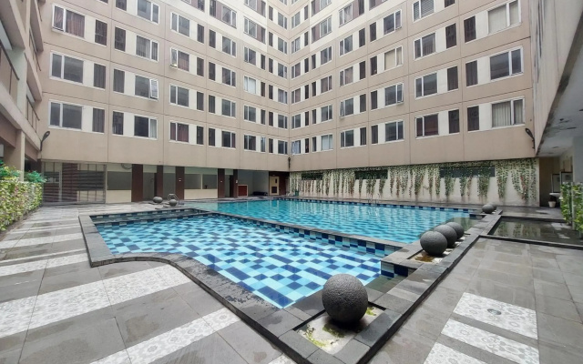Emerald Apartel