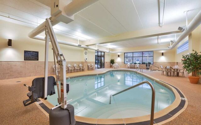 Hampton Inn Pittsburgh-Mcknight Rd.