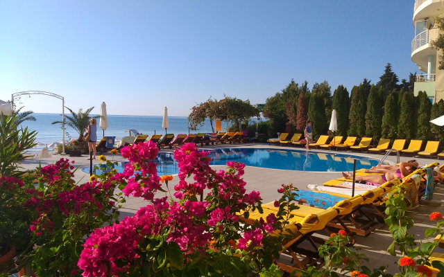 Aphrodite Beach Hotel