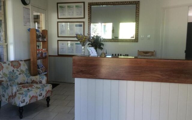 Jacaranda Country Motel