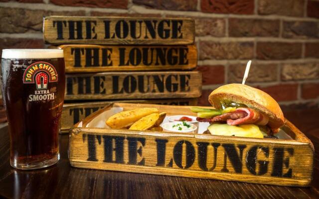The Lounge Hotel and Bar