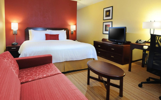 Courtyard by Marriott Houston Hobby Airport