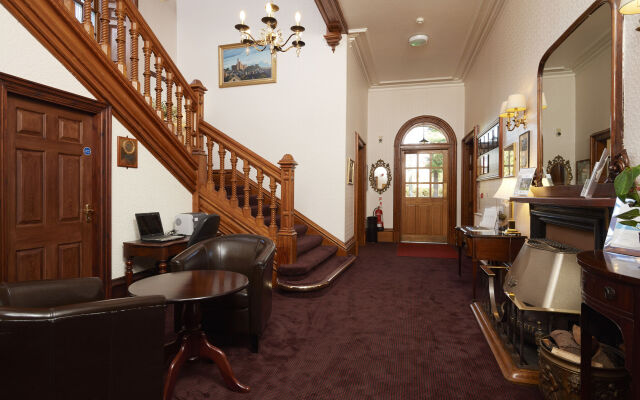 Lochardil House Hotel