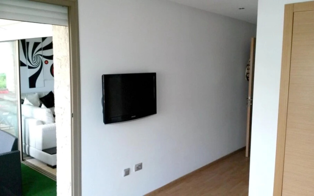 Apartment With 3 Bedrooms in Sidi Bouknadel, With Pool Access and Terr