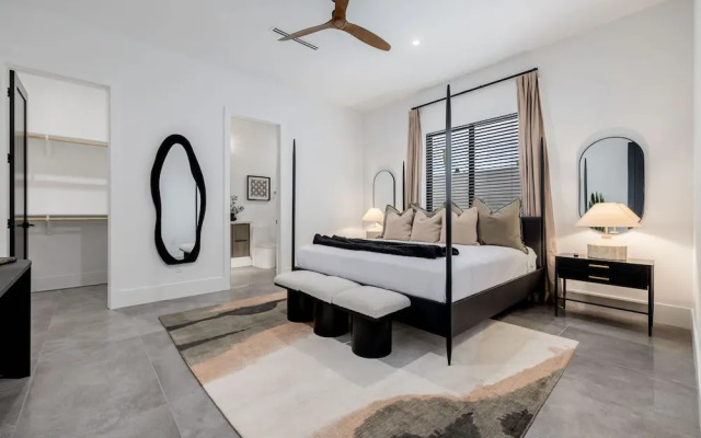 The Carlisle Experience 4 Showers Heated Pool