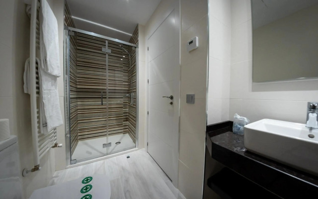 Apartamentos Turisticos - Palacio de Yolanda