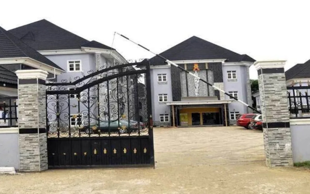 Transtell Suites & Apartments