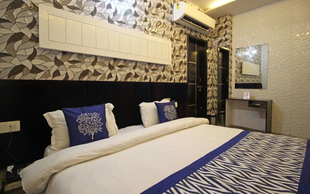 JK Hotel By OYO Rooms
