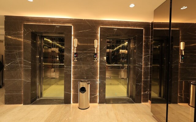 Krishna Hotel And Resort