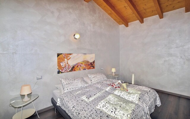 Amazing Home in Vesio di Tremosine BS With 2 Bedrooms, Wifi and Outdoor Swimming Pool