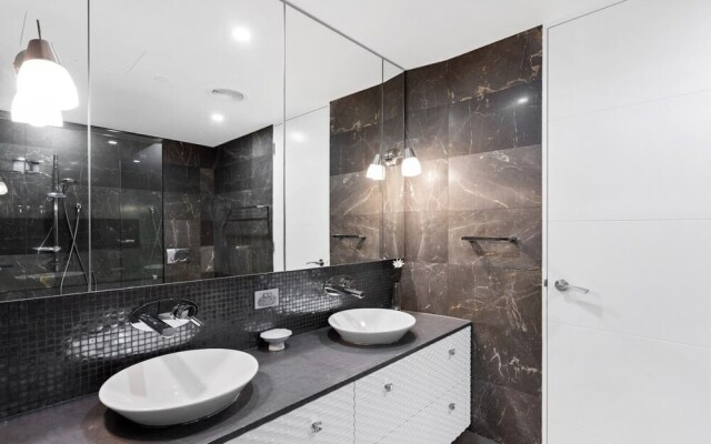 Sea Pearl 202- Waterfront Luxury