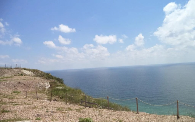 July Morning Seaside Resort