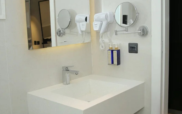 Ambiance Boutique Art Hotel Lahore