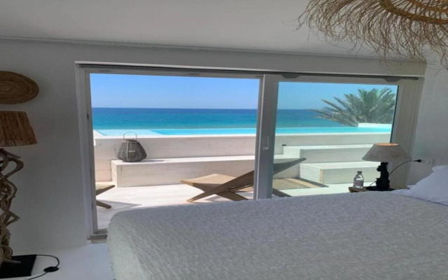 Playa Paraiso Beach Resort