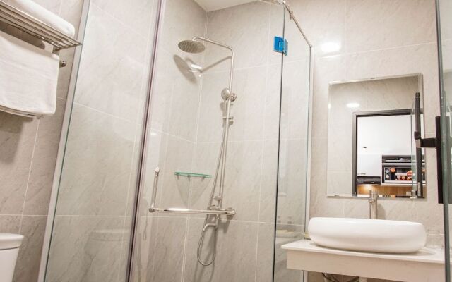 Artmio Hotel  Apartment