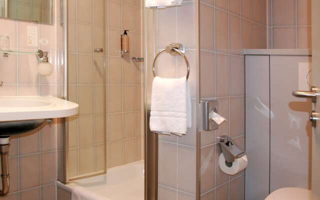 AVIA Hotel