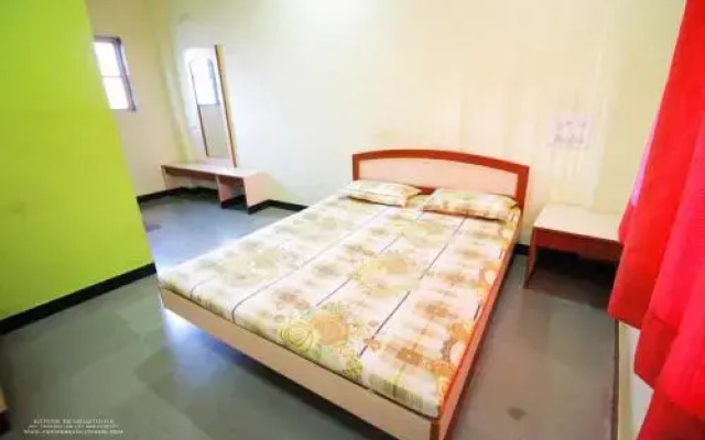 Hotel Anand Lodge