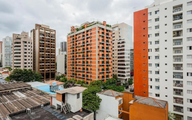 Apartamento espaçoso em Pinheiros ao lado do metrô