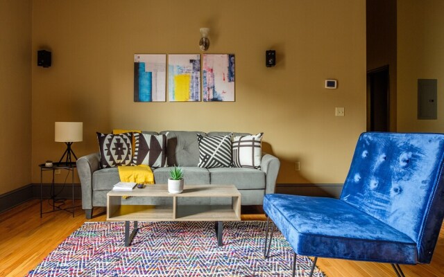 FRONTDESK 2015 East 4th Street Apts Downtown Cleveland