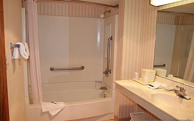 Regency Inn & Suites