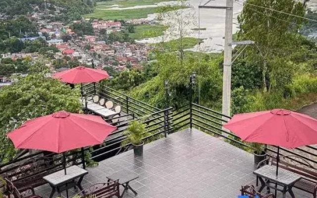 Rocca Del Garda Residences