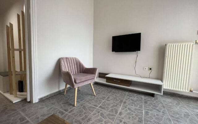 Piraeus 4