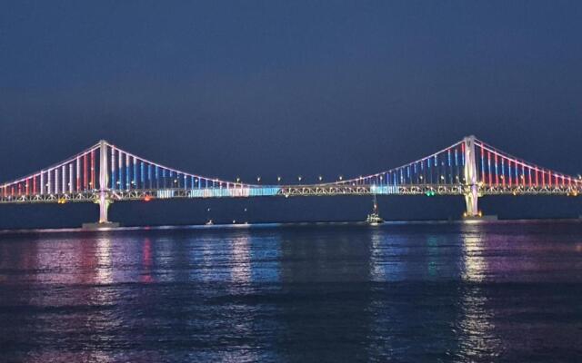 Holiday Apt Gwangan Beach