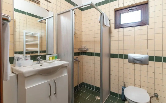 Cottage House - Adult Only