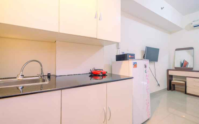 Cozy Studio Taman Melati Apartment near Universitas Indonesia By Travelio