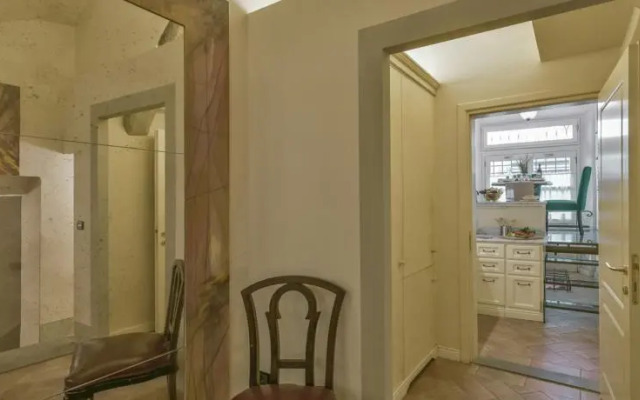 Epoque Halldis Apartment