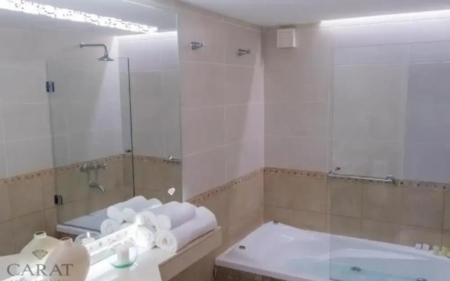 Carat Apart Boutique