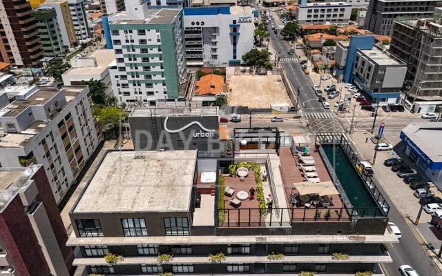 Urban 750 By Day by Day