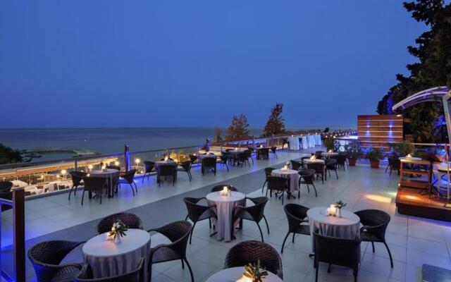 Pine Bay Holiday Resort