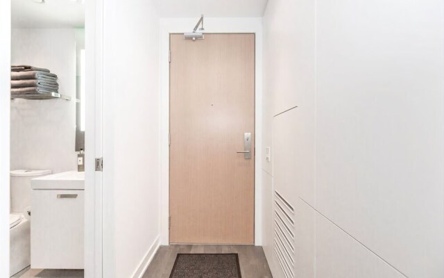 Luxury 1BR in the Heart of King West